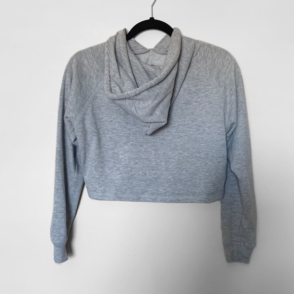❤️2/$15 or 3/$20 - Revamped Cropped Hoodie - Picture 2 of 3